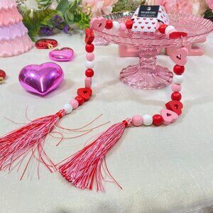 Valentine's Day Beads & Hearts Wood Garland With Tassels Table Decor New